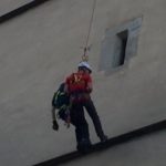 Schauübung der Höhenrettungsgruppe am Turm der Stadtkirche